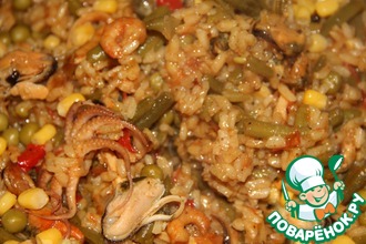 Валенсийская паэлья с морепродуктами и овощами