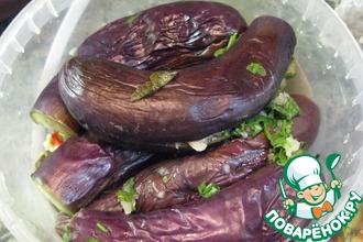 Баклажаны, маринованные целиком