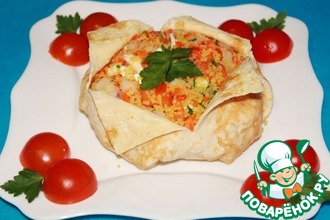 Салат с креветками, овощами и кускусом "Вещмешок"