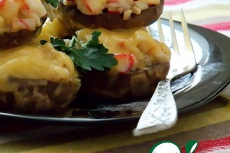 Шампиньоны, фаршированные крабовым жюльеном