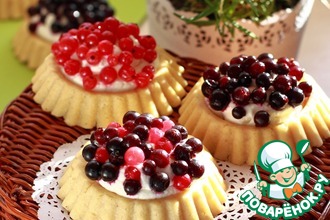 Корзинки с ягодами и нежным кремом