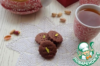 Шоколадное печенье с фисташками