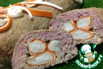 Рулет мясной с крабовыми палочками "Крабик в шубе"