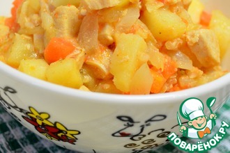 Картофель с курицей и овощами в мультиварке