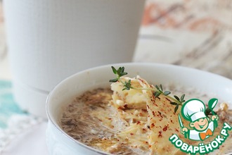 Грибной суп с трюфельным маслом и пармезановыми чипсами