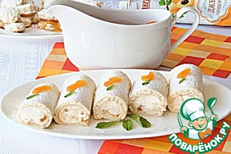 Рулетики со взбитыми сливками и джемом