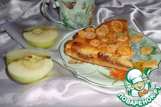 Сметанный пирог с начинкой из карамелизованных яблок