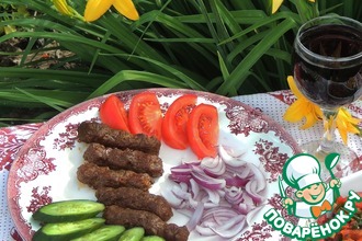 Колбаски "Чевапчичи" по-сербски