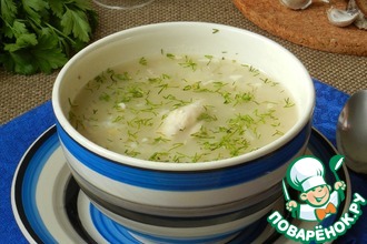 Суп с курицей, горохом и чесноком