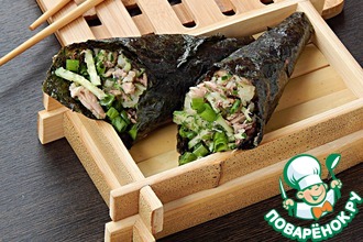 Кулечки темаки с тунцом и овощами