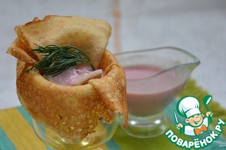 Сельдь под соусом из хрена и клюквы