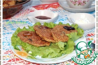 Оладьи из геркулеса с черносливом