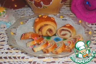 Рулетики с клубничной начинкой