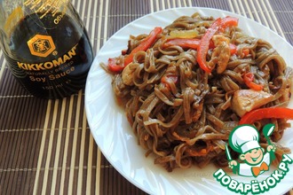 Соба с курицей и овощами