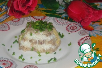 Рыбное заливное с яйцом