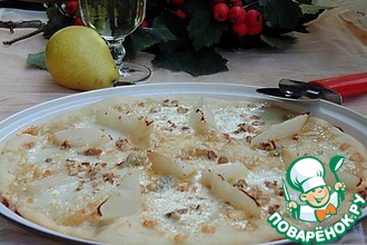 Пицца с грушей и горгонзолой
