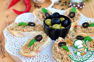 Кростини с песто из сала