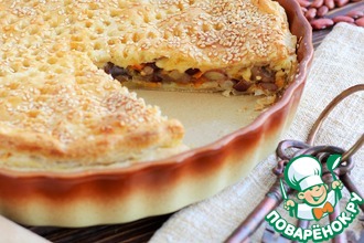Пирог с фасолью, грибами и сыром