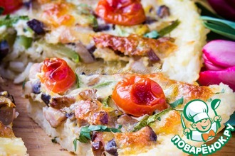 Рисовый киш с беконом, кабачком и грибами
