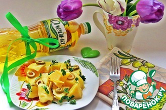 Картофель, тушенный с оливками и лимоном