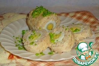 Рыбный рулет с яйцом