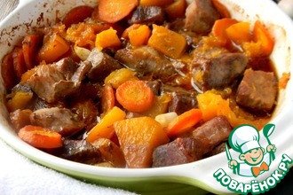 Мясное рагу с морковью и тыквой
