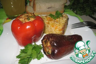 Перец, фаршированный горбушей и шпинатом