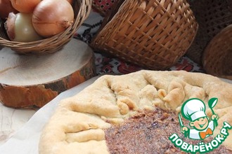 Луковый пирог с беконом