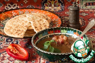 Суп-пюре из фасоли с беконом и черносливом