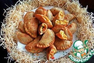 Пирожки жареные с фасолью