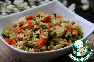 Постный плов с яблоками
