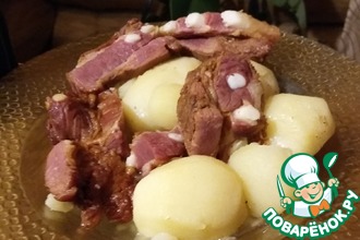 Копченые кости с картофелем