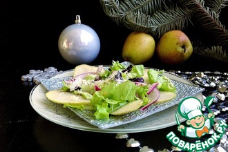 Легкий салат с грушей и сыром