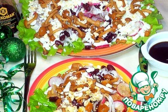 Салат с редисом, красной фасолью и опятами