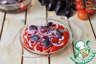 Салат с маринованными помидорами