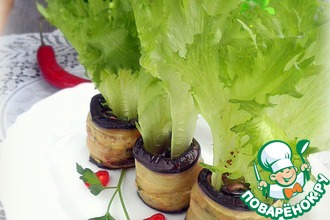 Салат в горшочках из баклажанов