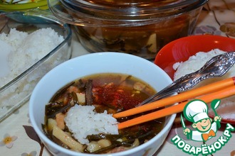 Острый суп с морской капустой