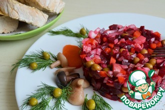 Винегрет с маслятами