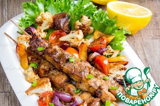 Рыбные шашлычки с овощами