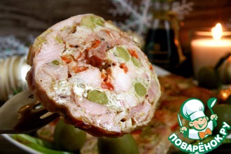 Руляда из курицы с овощами