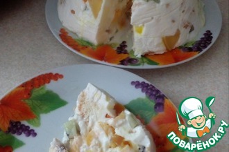 Заливной сметанный торт с фруктами