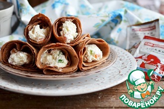 Блинные кулёчки с творогом и цукатами