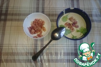 Крем-суп из шампиньонов с беконом