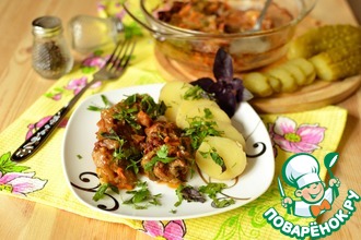 Мясные рулетики в рассольном соусе