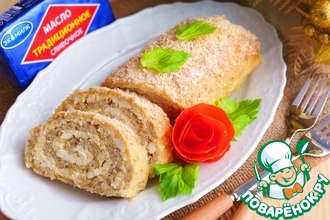 Рыбный рулет с яичной начинкой