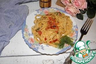 Макароны с помидорами в сырном соусе