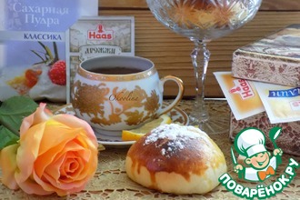 Сдобные булочки с шоколадными конфетами