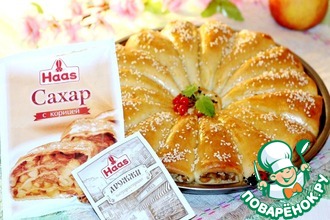 Пирог рожковый с карамельными яблоками