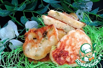 Оладьи с рубленым яйцом и луком
