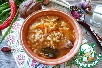 Толстые щи с квашеной капустой